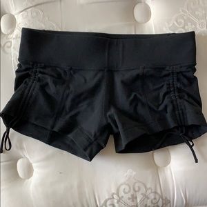 Lululemon Short Shorts - size 6